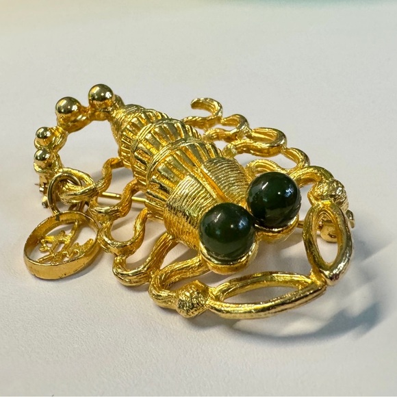 Vtg Signed Hobé Gold Plated Jade Scorpion Figural Pin Brooch Rare - Picture 3 of 7